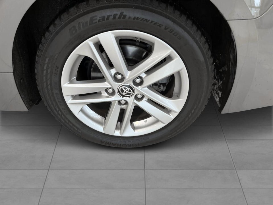 Toyota Corolla 1,8 Hybrid Active Smart Touring Sports MDS 5d