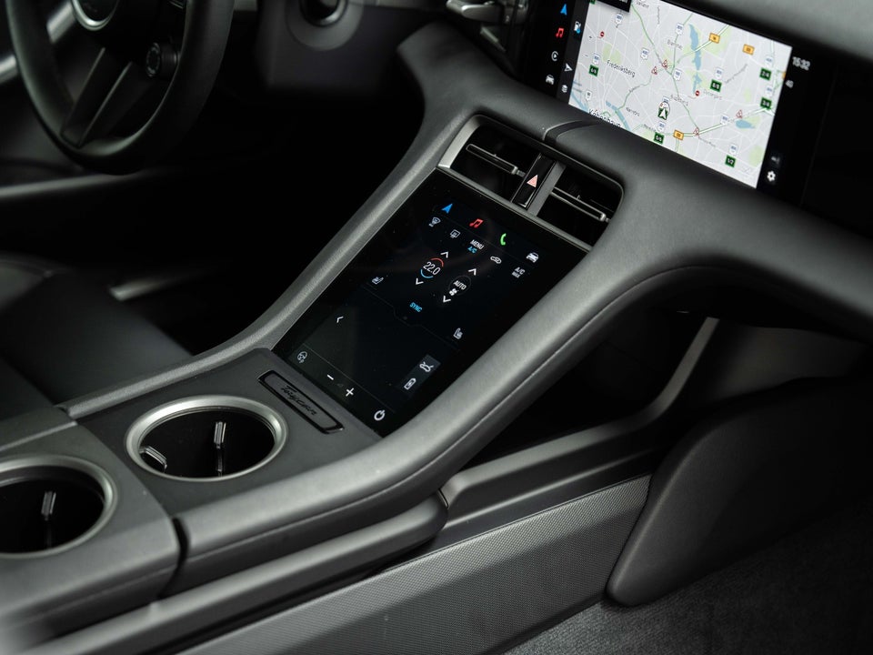 Porsche Taycan Performance+ Sport Turismo 5d