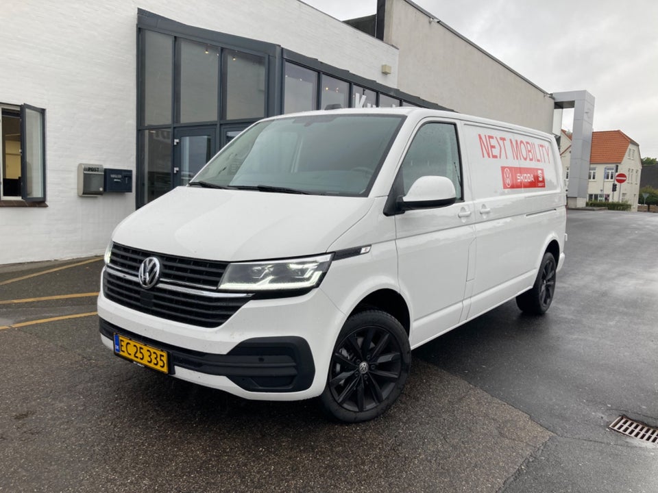 VW Transporter 2,0 TDi 150 Kassevogn DSG lang