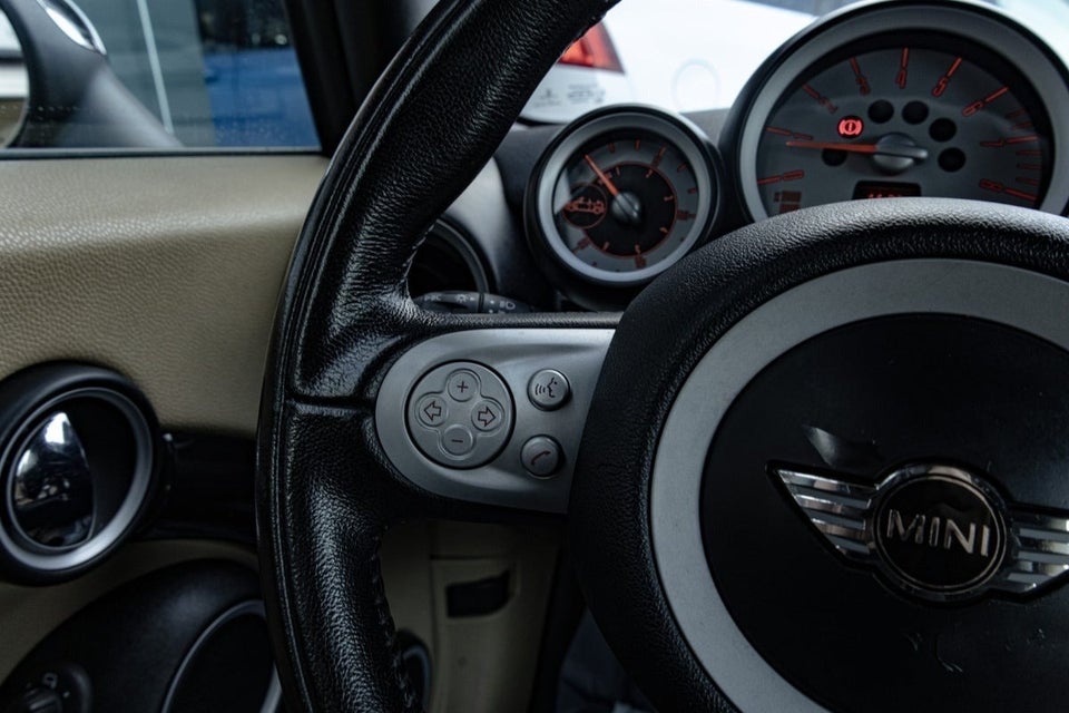 MINI Cooper 1,6 Cabriolet 2d