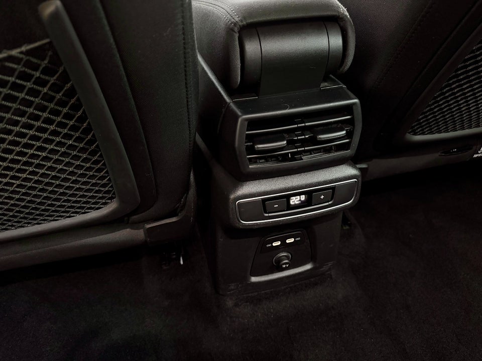 Audi Q4 e-tron 40 Advanced 5d