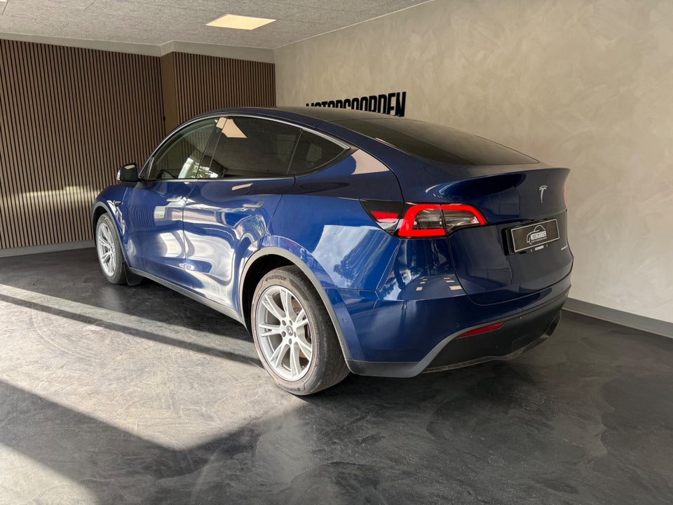 Tesla Model Y Long Range AWD 5d