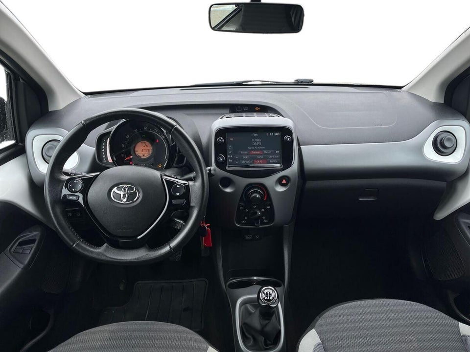 Toyota Aygo 1,0 VVT-i x-plore 5d