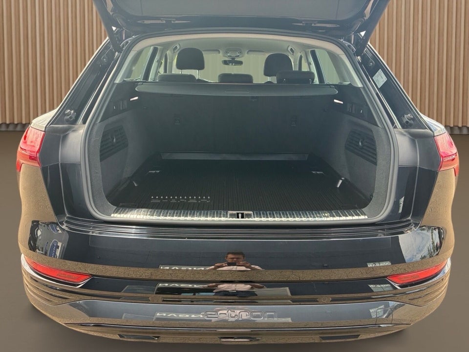 Audi Q8 e-tron 50 Prestige quattro 5d