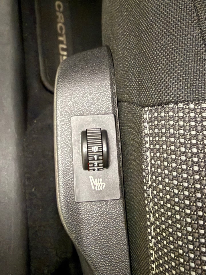 Citroën C4 Cactus 1,2 PureTech 82 Challenge 5d