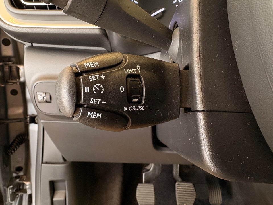 Citroën C3 1,2 PureTech 83 Shine 5d