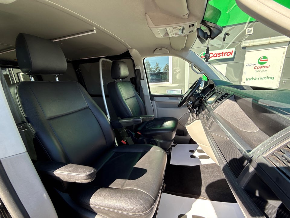 VW Transporter 2,0 TDi 150 Kassevogn DSG kort