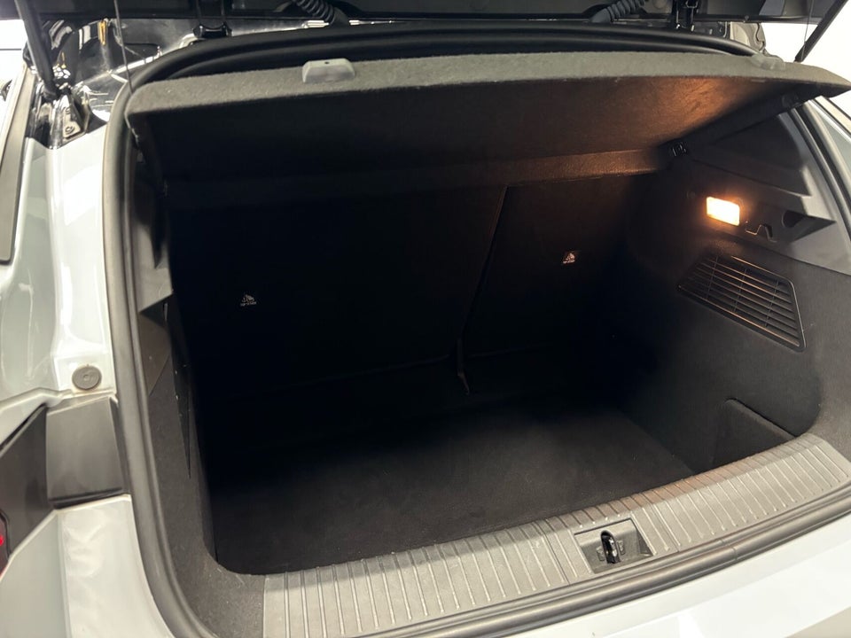 Renault Megane E-Tech 60 Techno 5d