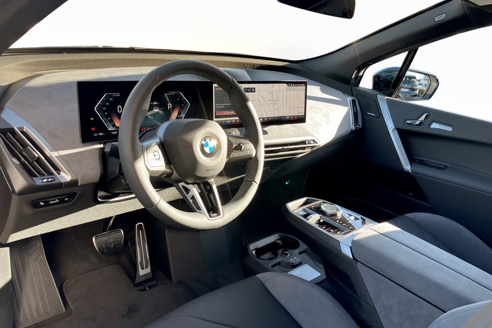 BMW iX xDrive60 Fully Charged 5d