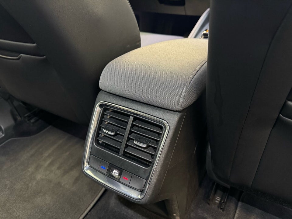 Skoda Enyaq 80 iV Loft 5d