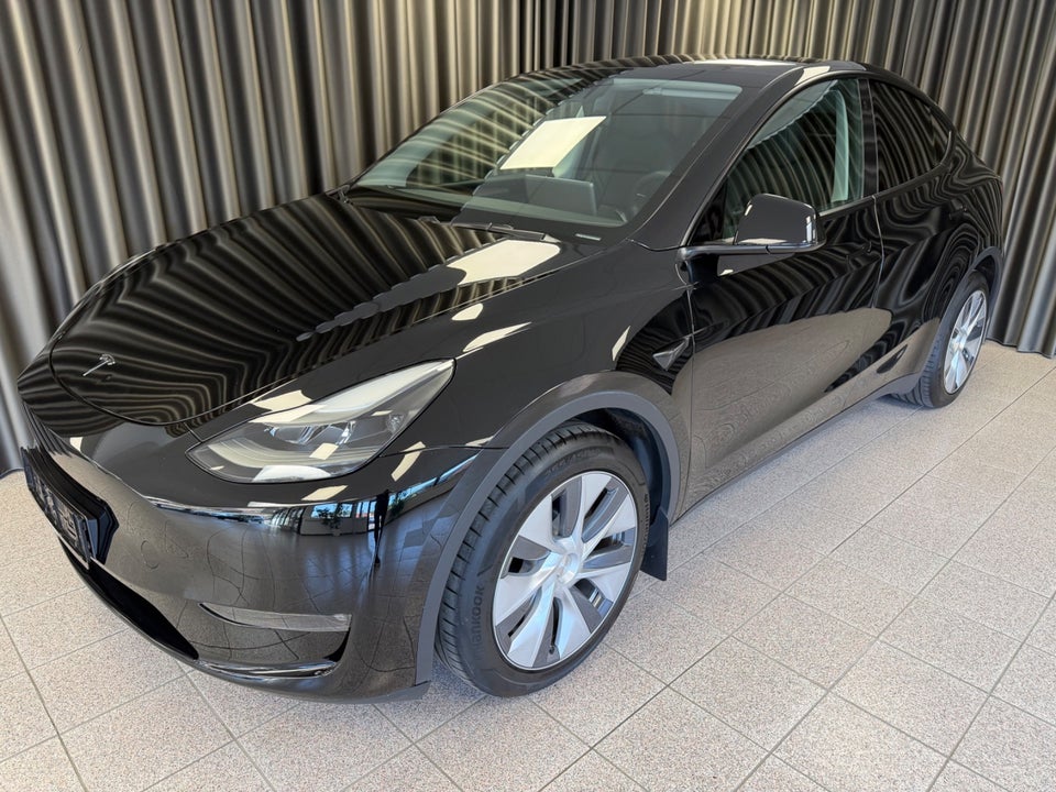 Tesla Model Y Long Range AWD 5d