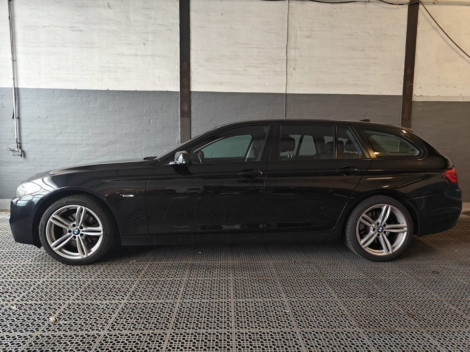 BMW 523i 3,0 Touring aut. 5d