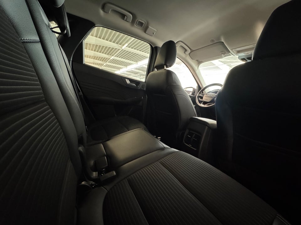 Ford Kuga 2,5 PHEV Titanium CVT 5d