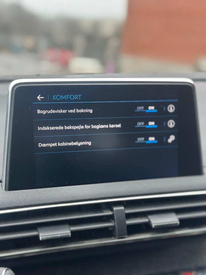 Peugeot 5008 1,5 BlueHDi 130 Allure EAT8 7prs 5d