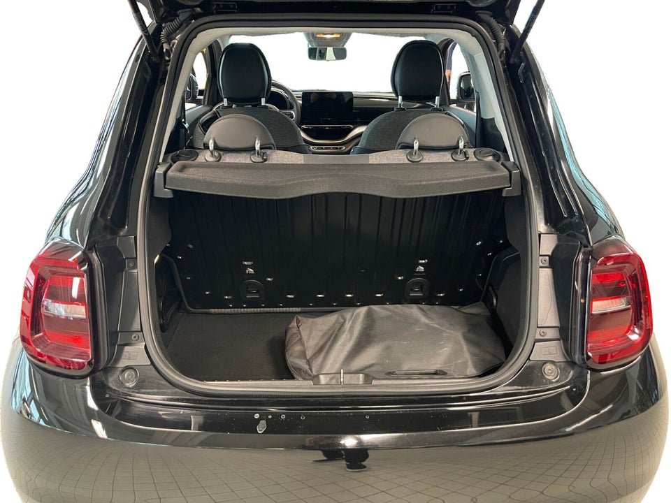 Fiat 500e 42 Icon 3d