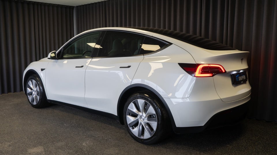 Tesla Model Y RWD 5d