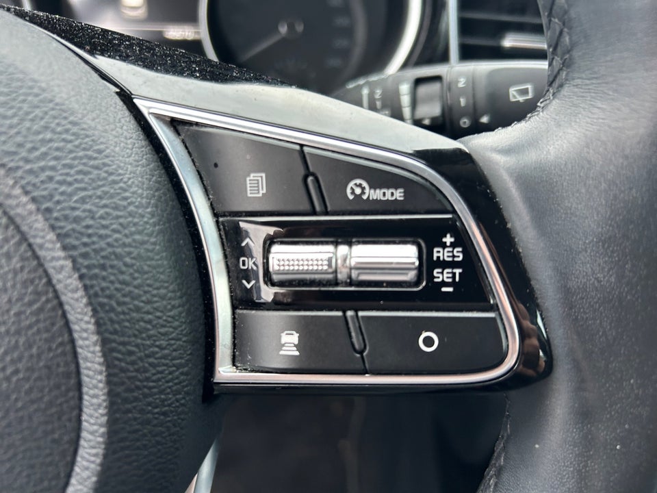 Kia XCeed 1,6 PHEV Prestige DCT 5d