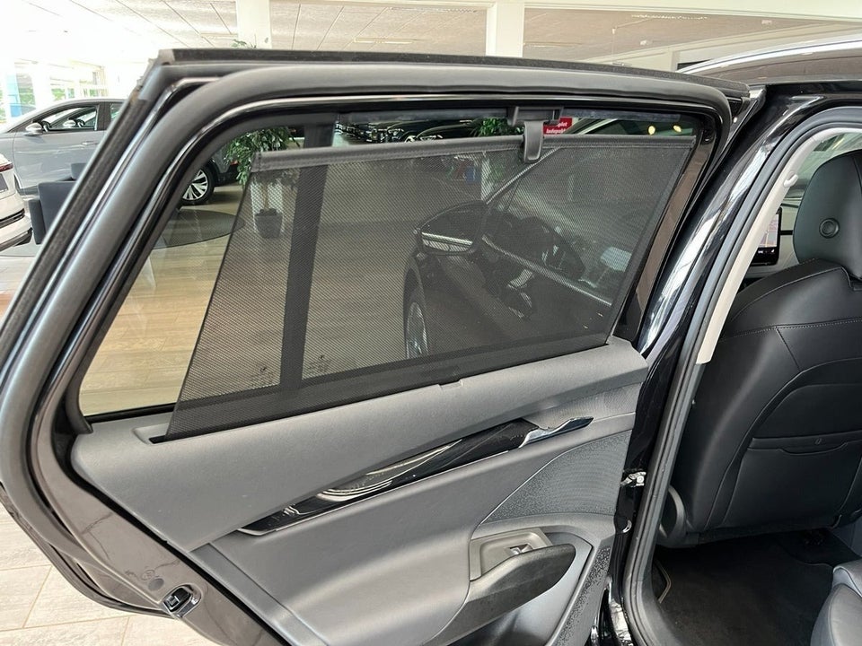 Skoda Enyaq 80 iV Suite 5d