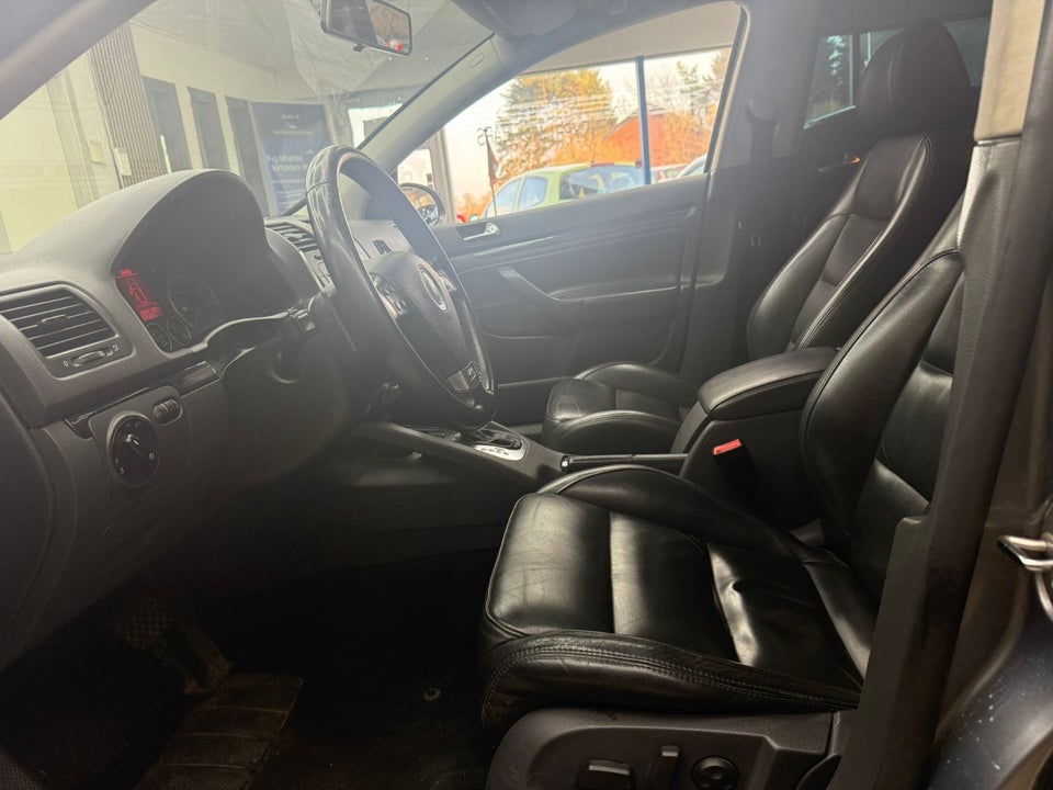 VW Golf V 2,0 TDi 140 Comfortline DSG 5d