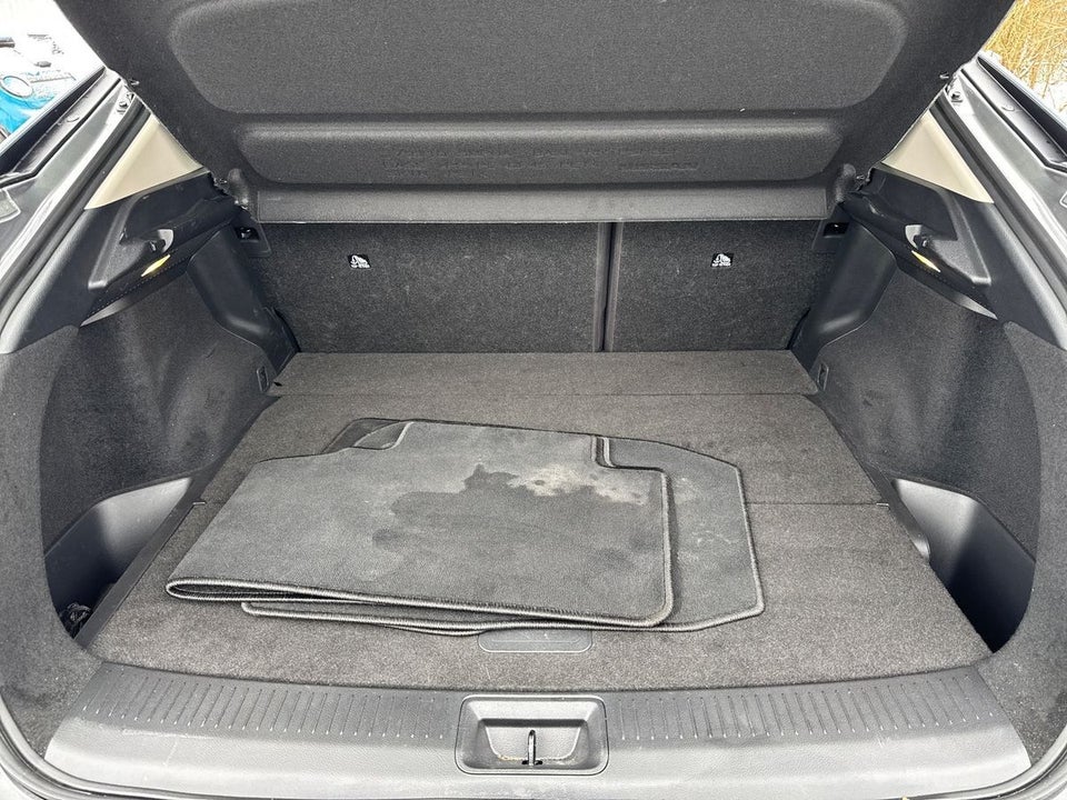 Nissan Ariya 63 Engage 5d