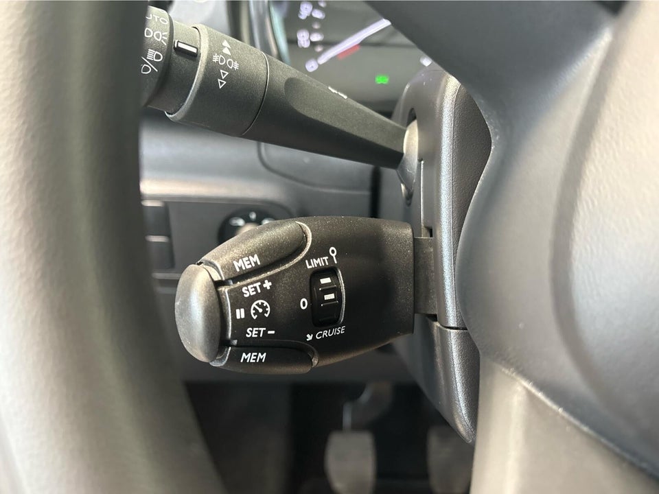 Citroën C3 1,2 PureTech 83 Shine 5d
