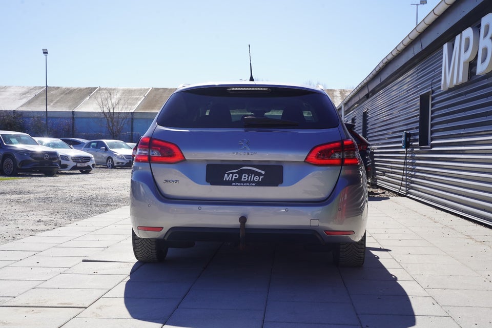 Peugeot 308 1,5 BlueHDi 130 Style SW 5d