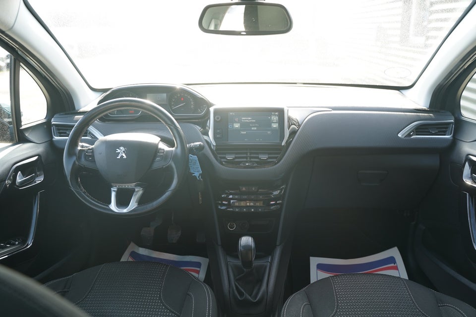 Peugeot 208 1,6 BlueHDi 100 Desire Sky 5d