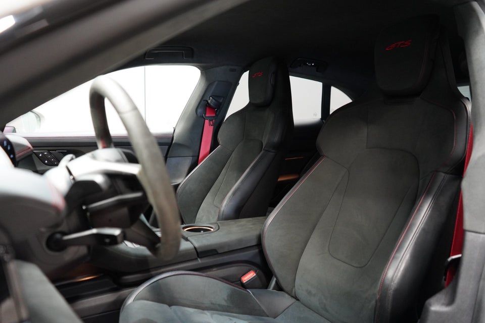 Porsche Taycan GTS Performance+ Sport Turismo 5d