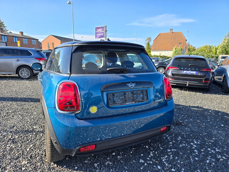 MINI Cooper SE Classic Trim 3d