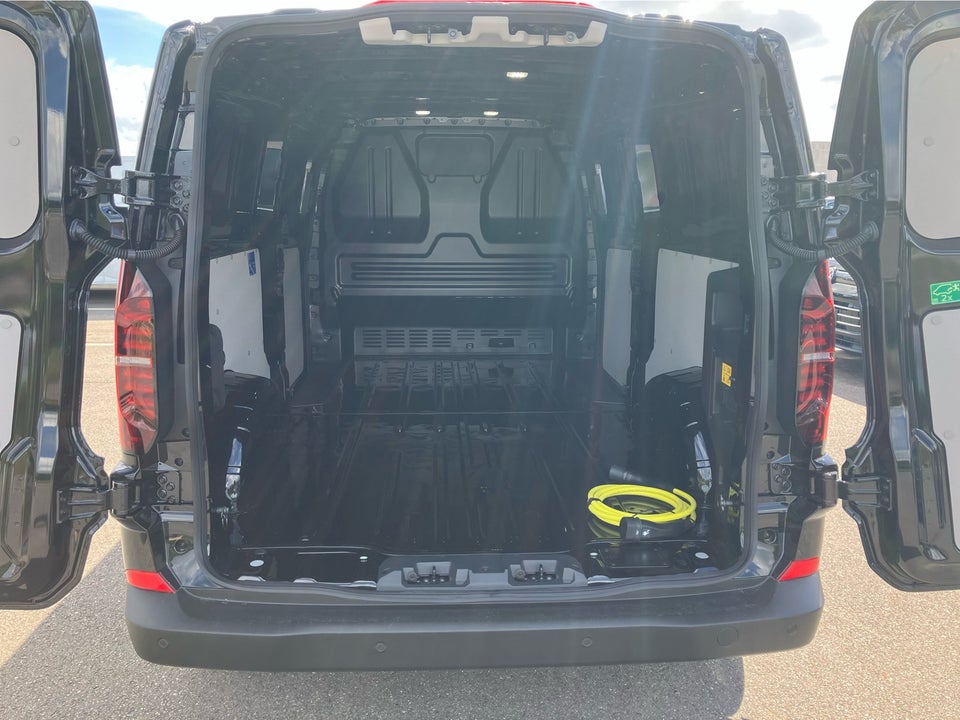 VW e-Transporter Comfort Kassevogn LWB