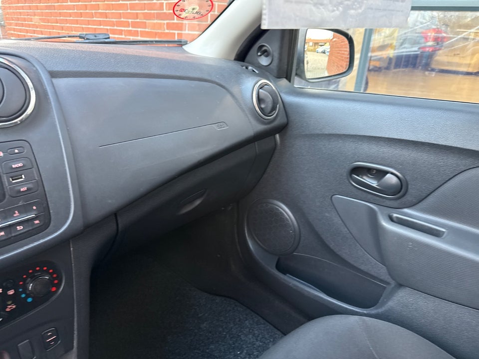 Dacia Logan 1,2 16V Ambiance MCV 5d