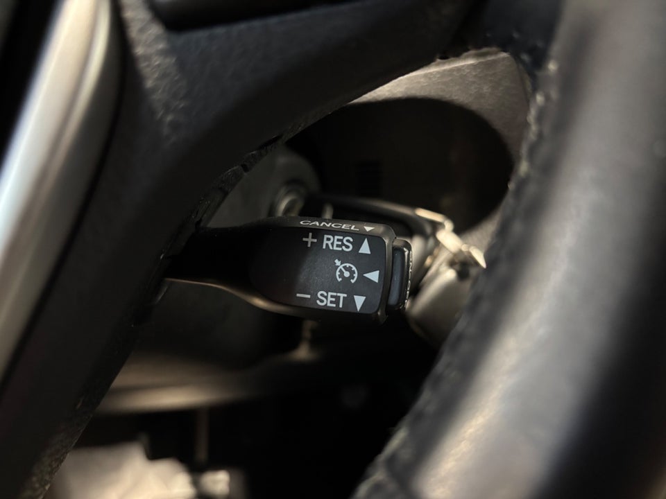 Toyota Auris 1,6 T2 5d