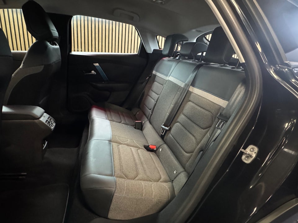 Citroën ë-C4 50 Shine 5d