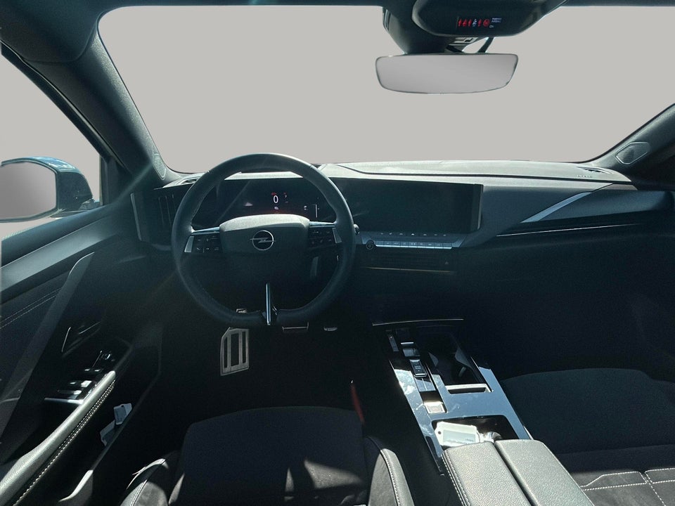 Opel Astra-e 54 Ultimate 5d