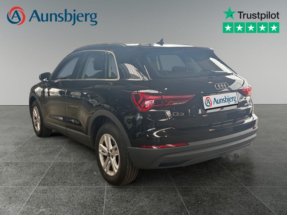 Audi Q3 45 TFSi e Attitude plus S-tr. 5d