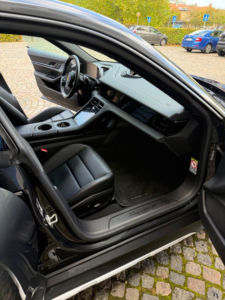 Porsche Taycan 4 Performance+ Cross Turismo 5d