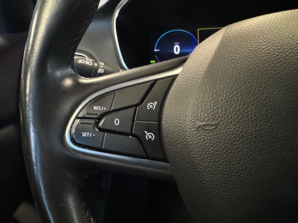 Renault Megane IV 1,6 E-Tech Intens Sport Tourer 5d