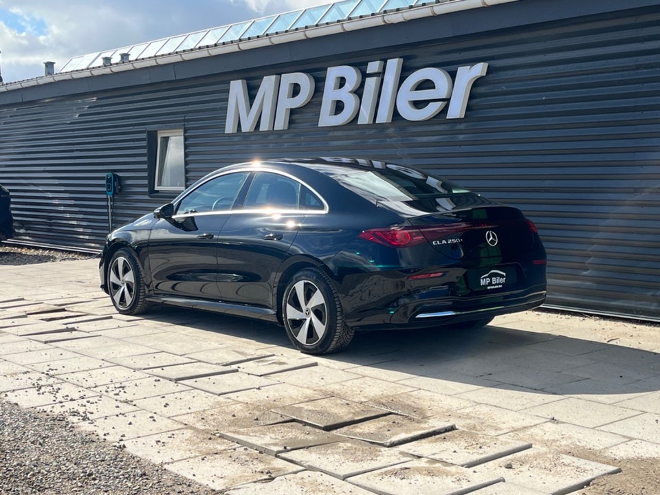 Mercedes CLA250+ electric Progressive 4d