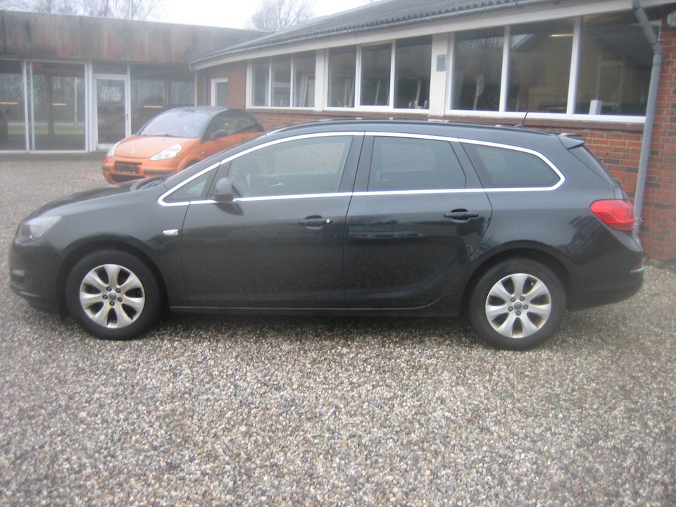 Opel Astra 1,4 T 140 Enjoy Sports Tourer 5d