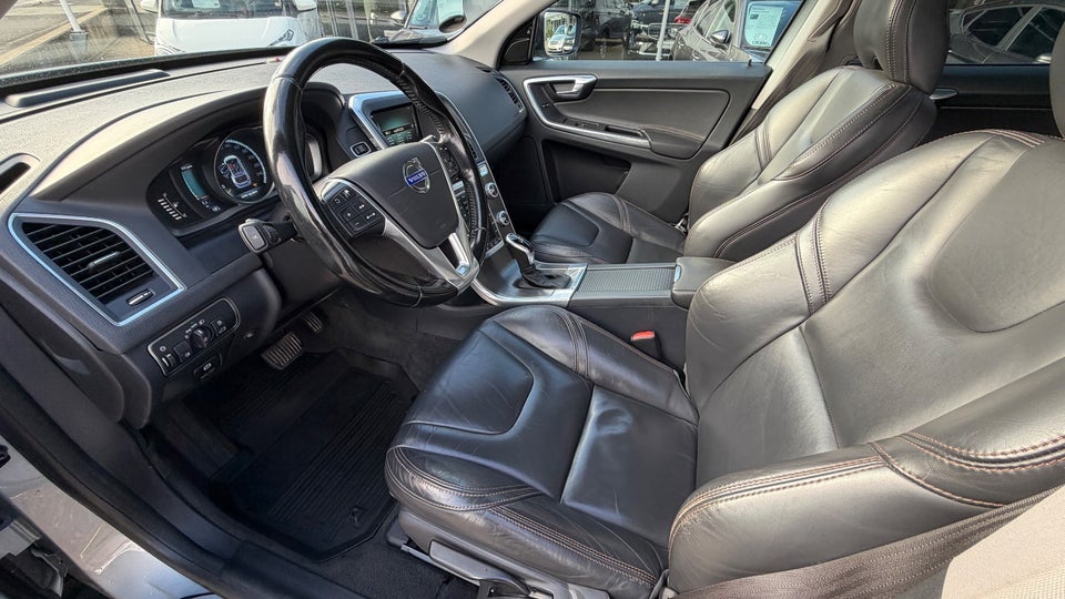 Volvo XC60 2,0 D4 181 Momentum aut. 5d