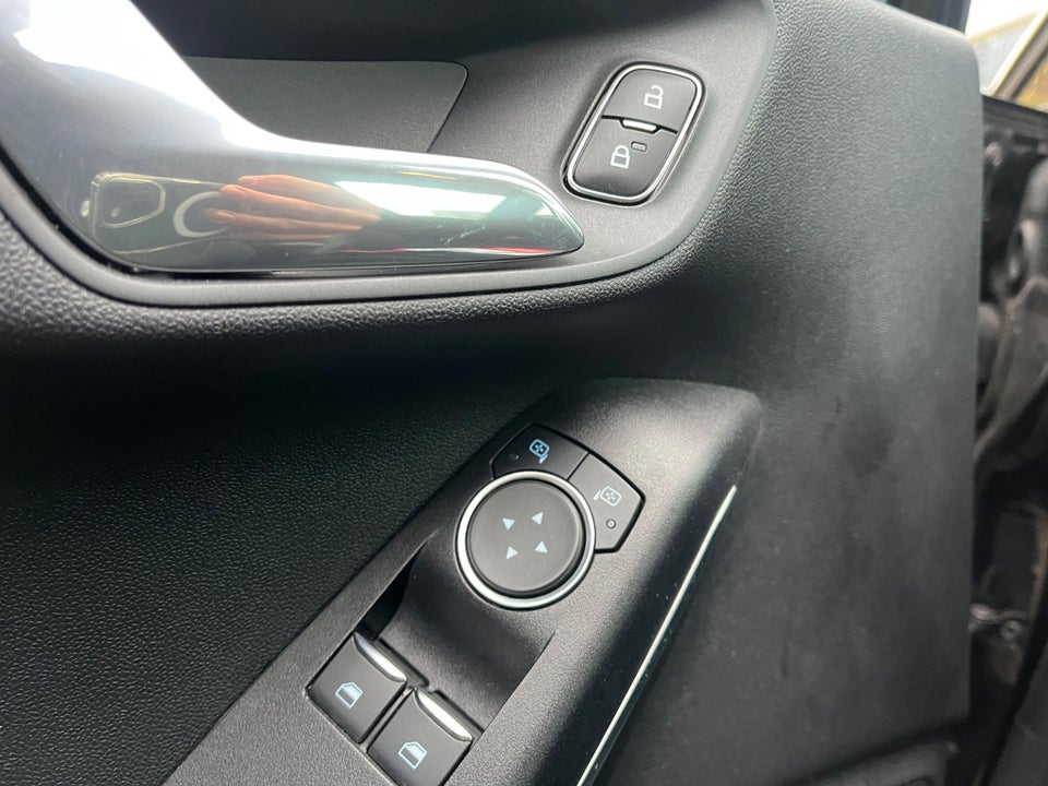 Ford Fiesta 1,0 EcoBoost Titanium 5d