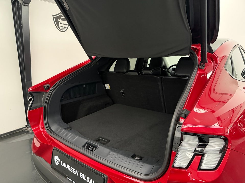 Ford Mustang Mach-E 68 Standard Range 5d