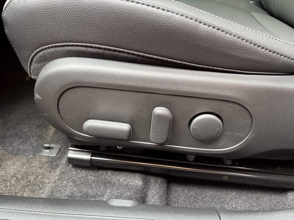 Hyundai Kona 65 EV Ultimate 5d