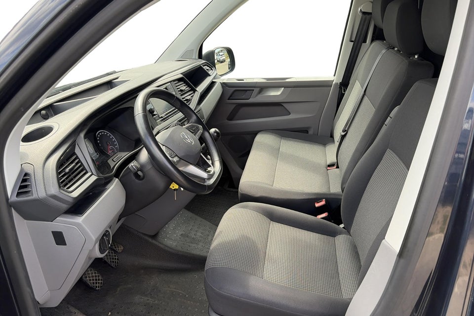 VW Transporter 2,0 TDi 110 Kassevogn lang