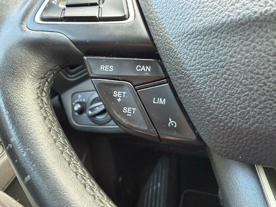 Ford Grand C-MAX 1,5 TDCi 120 Business aut. Van 5d