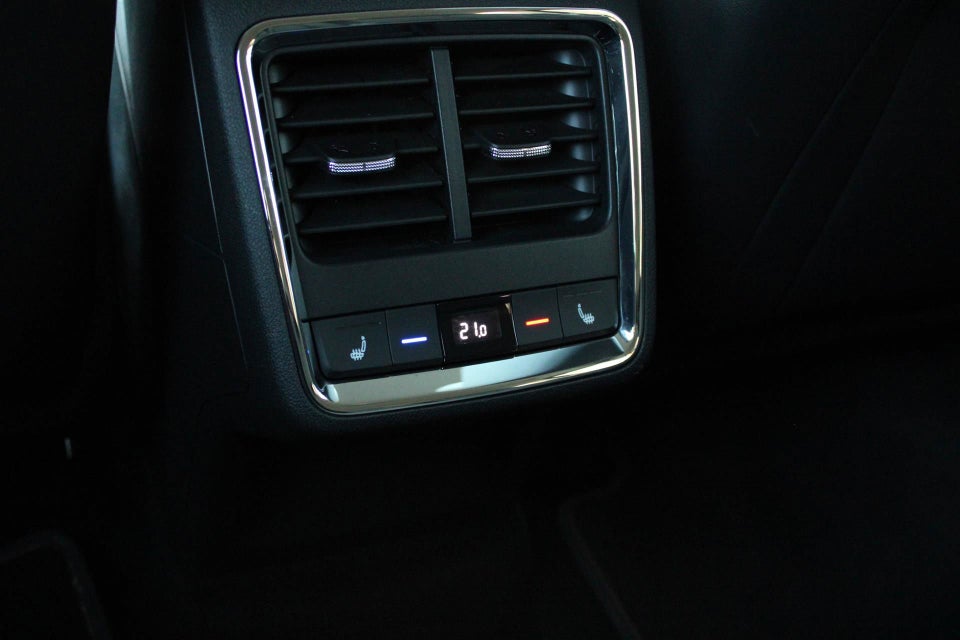 Skoda Enyaq 80 iV Suite 5d