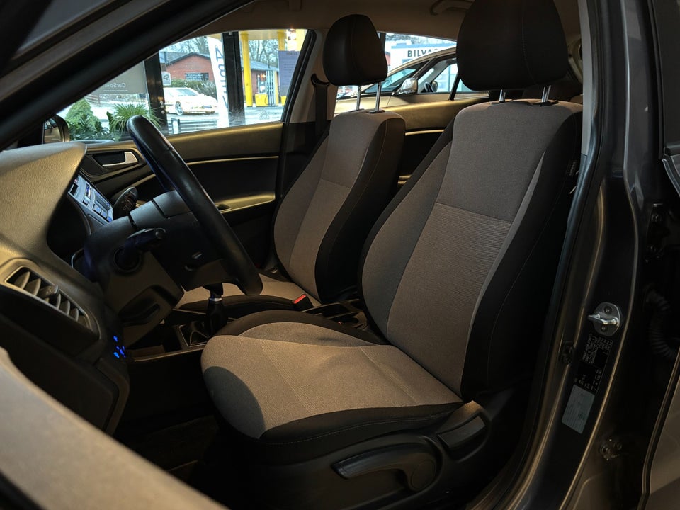 Hyundai i20 1,25 Trend 5d