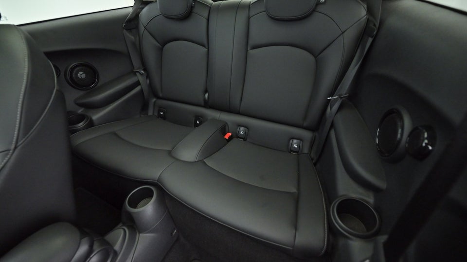 MINI Cooper SE Maximise 3d