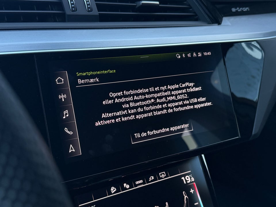 Audi Q8 e-tron 55 S-line quattro 5d