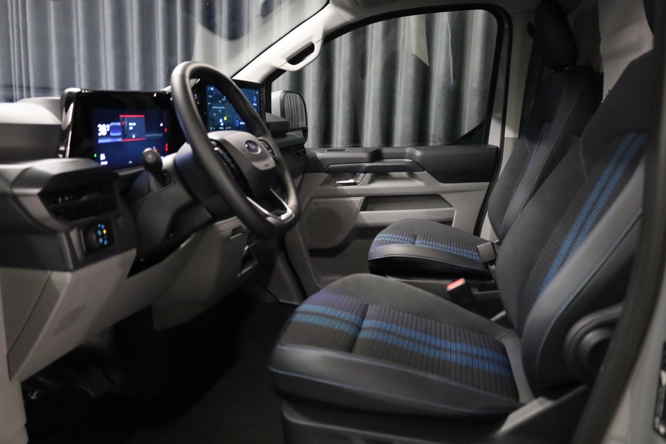 Ford E-Transit Custom 340L 64 Sport